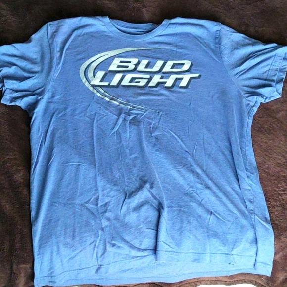 Bud light T - Picture 1 of 2